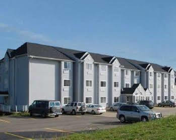 Econo Lodge Inn & Suites St. Clairsville Exterior photo