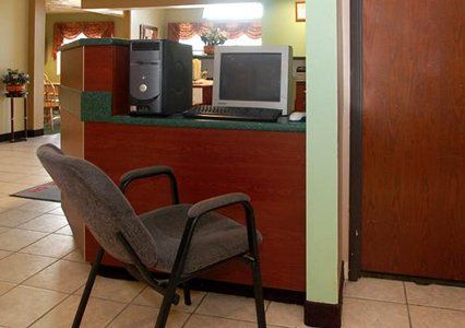 Econo Lodge Inn & Suites St. Clairsville Facilities photo